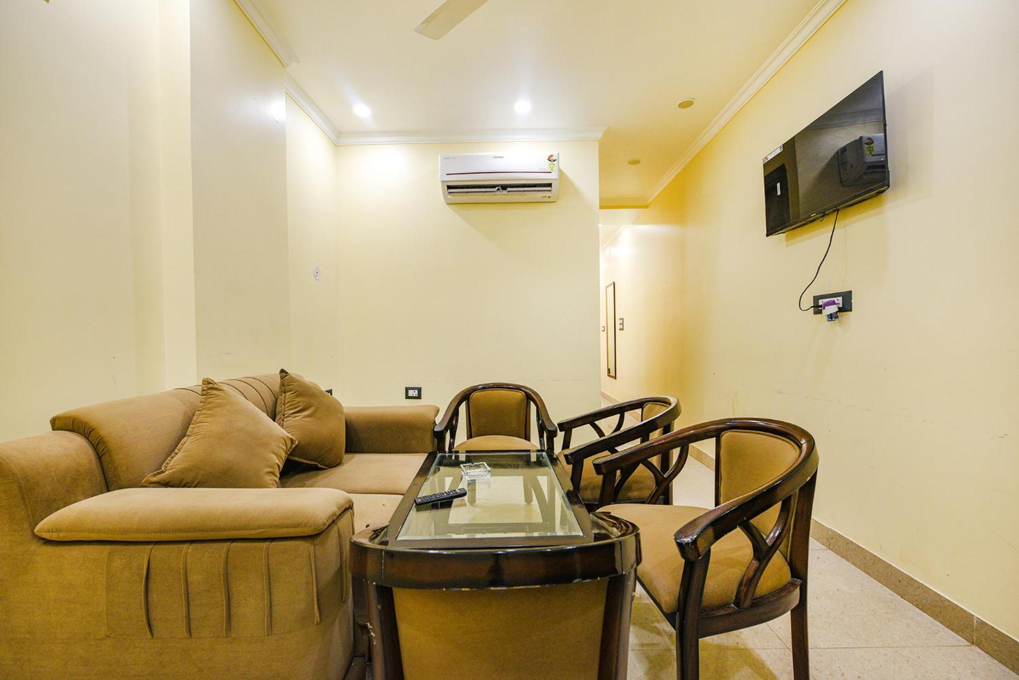 Fabhotel Prime Apple Tree Residency New Delhi Exterior photo