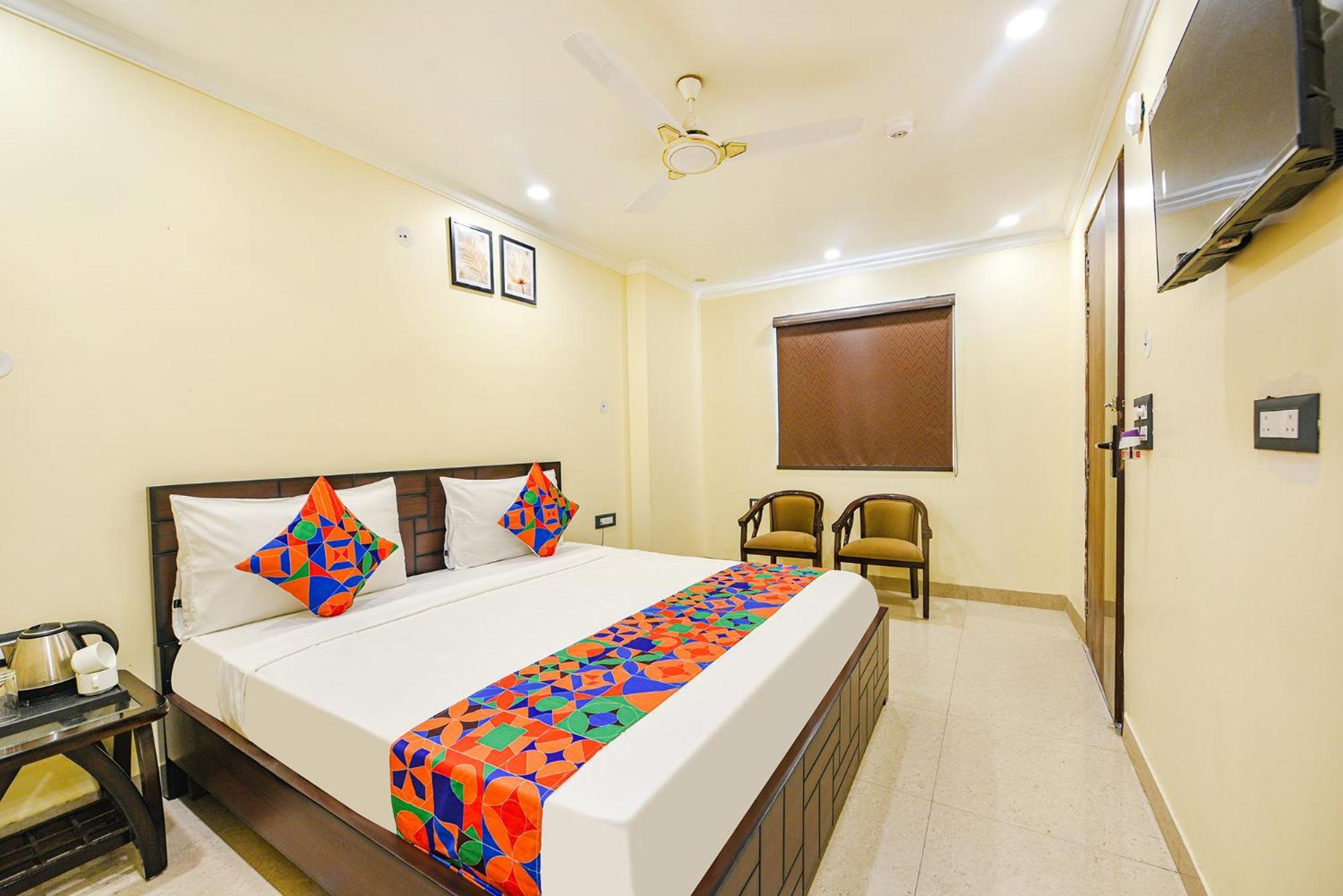 Fabhotel Prime Apple Tree Residency New Delhi Exterior photo
